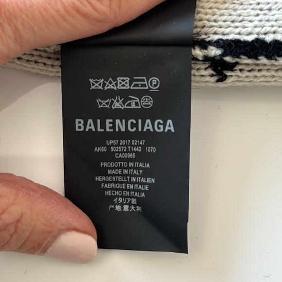 Balenciaga Logo Sweater - Picture 6 of 8